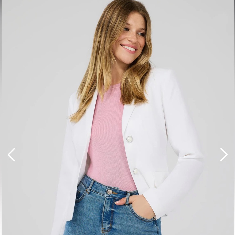 Women’s white cropped 2 button blazer from Suzy Shier
